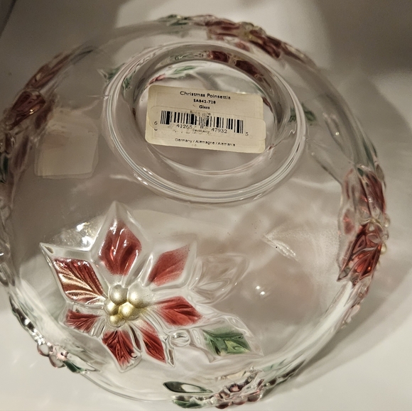 Mikasa Christmas Poinsettia Glass Bowl - Picture 2 of 5